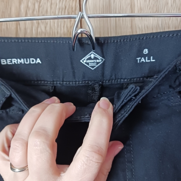 St.Johns Bay Black Bermuda Shorts Size 8  Tall - Picture 2 of 7